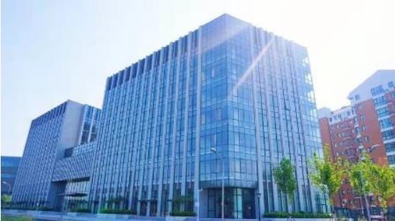 北京寫字樓市場租賃成交出現(xiàn)小幅下滑，目前出售面積高于出租面積