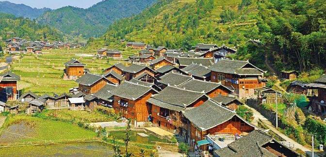 加快恢復(fù)鄉(xiāng)村旅游 助力擴內(nèi)需促就業(yè)